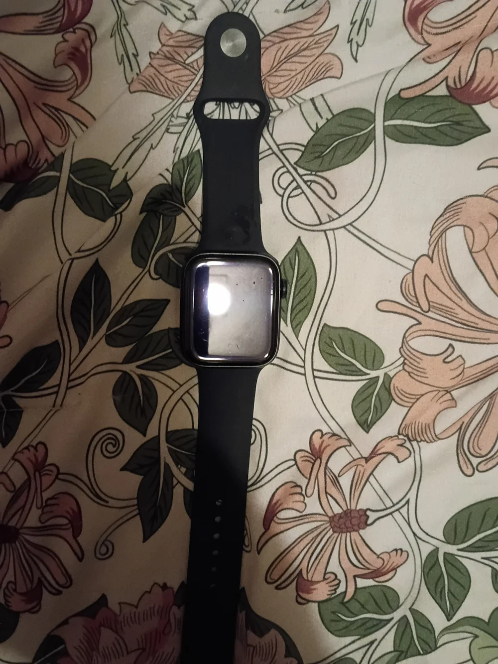 *BRAND NEW W/0 BOX* Apple Smartwatch SE 44mm with Silicone Band